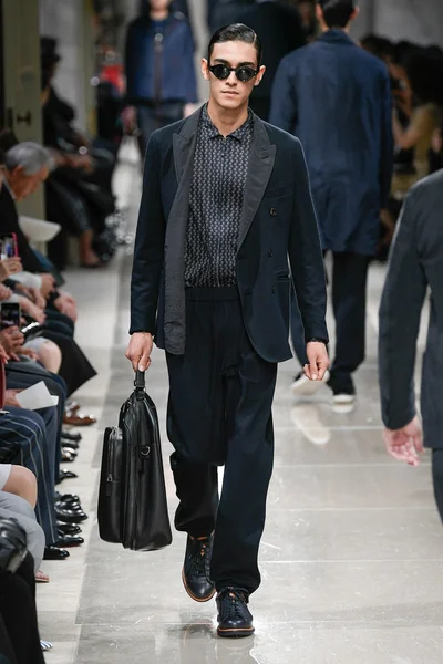 Look 65